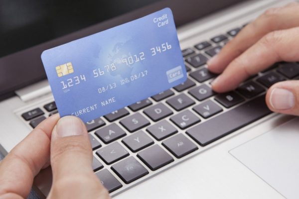 Почему выгоднее взять займ в микрофинансовой компании, чем в банке